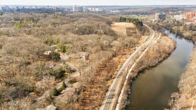 276 Indian River Place, Ann Arbor, MI 48104