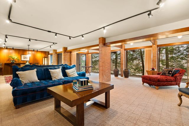 276 Indian River Place, Ann Arbor, MI 48104