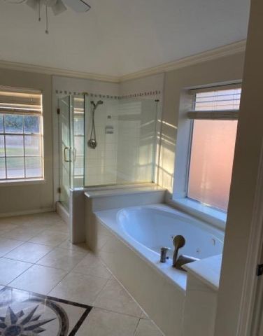 7915 Capri Circle, Houston, TX 77095