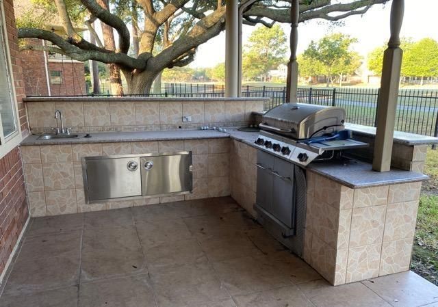 7915 Capri Circle, Houston, TX 77095