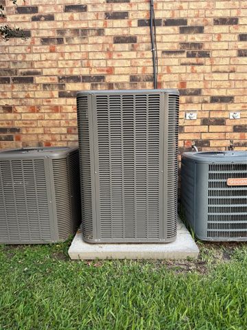 5335 Bent Tree Forest Drive 240, Dallas, TX 75248