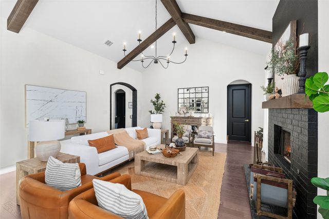 204 Swift Drive, Aledo, TX 76008