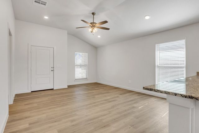 6333 Poppy Dr, Midland, TX 79705