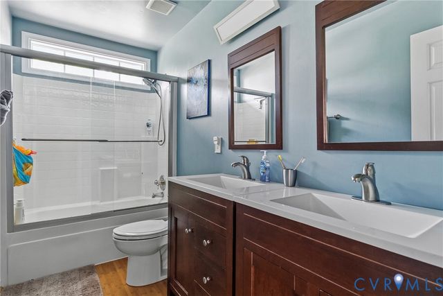 9473 Indianfield Dr, Mechanicsville, VA 23116