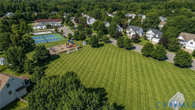 9473 Indianfield Dr, Mechanicsville, VA 23116