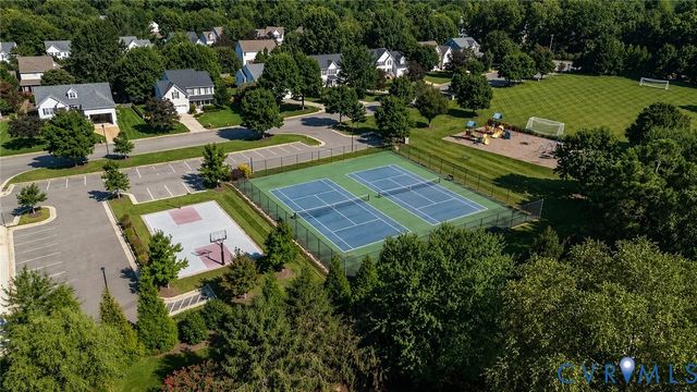 9473 Indianfield Dr, Mechanicsville, VA 23116