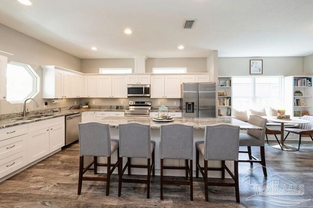 1903 Esplanade St, Navarre, FL 32566