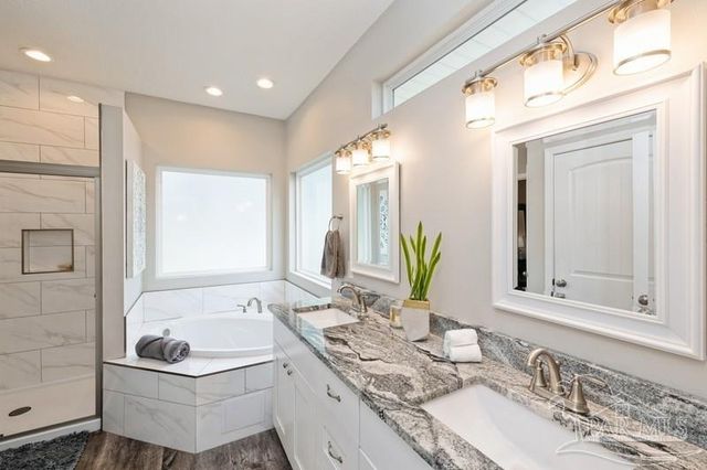 1903 Esplanade St, Navarre, FL 32566
