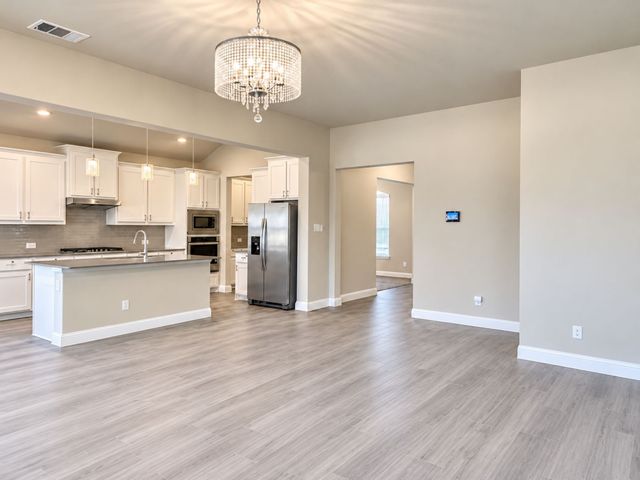 3628 W Walnut Ridge Drive, Grand Prairie, TX 76065