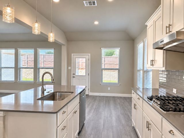3628 W Walnut Ridge Drive, Grand Prairie, TX 76065