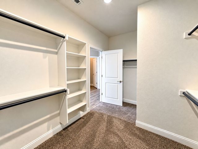 3628 W Walnut Ridge Drive, Grand Prairie, TX 76065