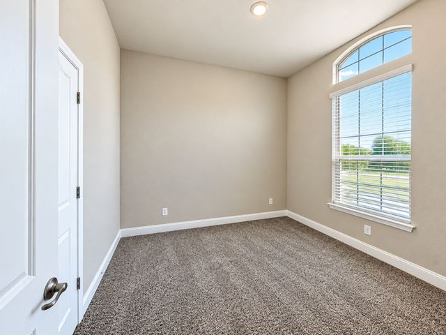 3628 W Walnut Ridge Drive, Grand Prairie, TX 76065