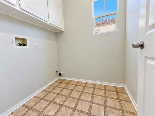 6814 Corybus, Chino, CA 91710