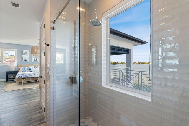 16745 Tamarind Road, Sugarloaf Key, FL 33042