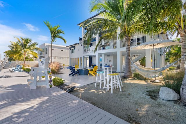 16745 Tamarind Road, Sugarloaf Key, FL 33042