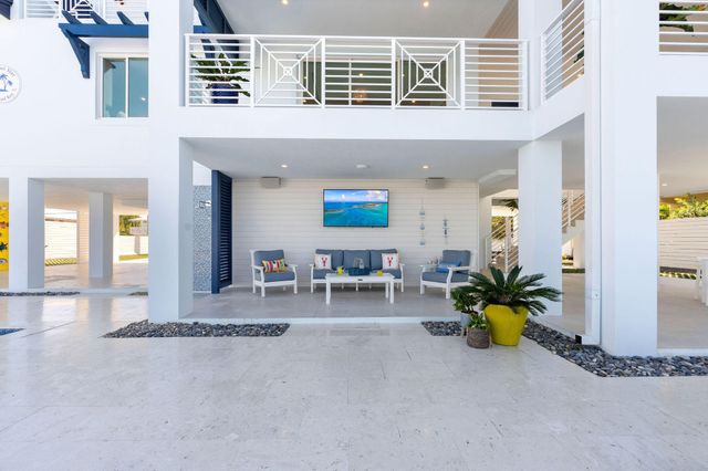 16745 Tamarind Road, Sugarloaf Key, FL 33042