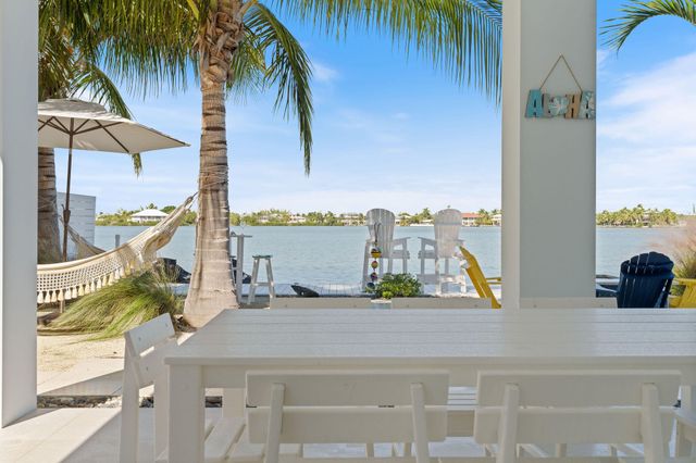 16745 Tamarind Road, Sugarloaf Key, FL 33042