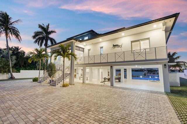 16745 Tamarind Road, Sugarloaf Key, FL 33042