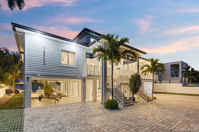 16745 Tamarind Road, Sugarloaf Key, FL 33042