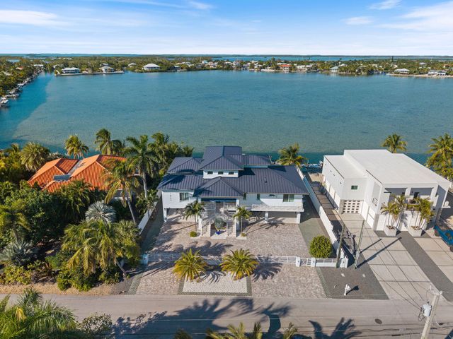16745 Tamarind Road, Sugarloaf Key, FL 33042