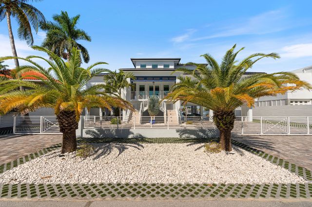 16745 Tamarind Road, Sugarloaf Key, FL 33042