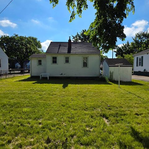 706 Oak Street, Essexville, MI 48732