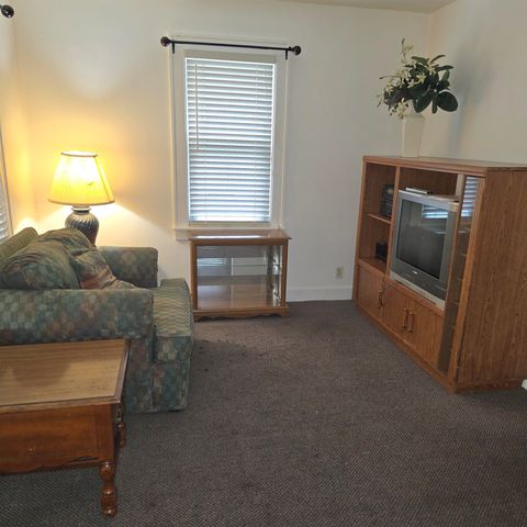 706 Oak Street, Essexville, MI 48732