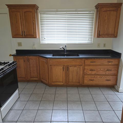 706 Oak Street, Essexville, MI 48732