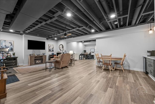 N515 Armstrong Lane, Geneva, IL 60134