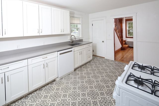 11 Elinor Rd, Weymouth, MA 02190