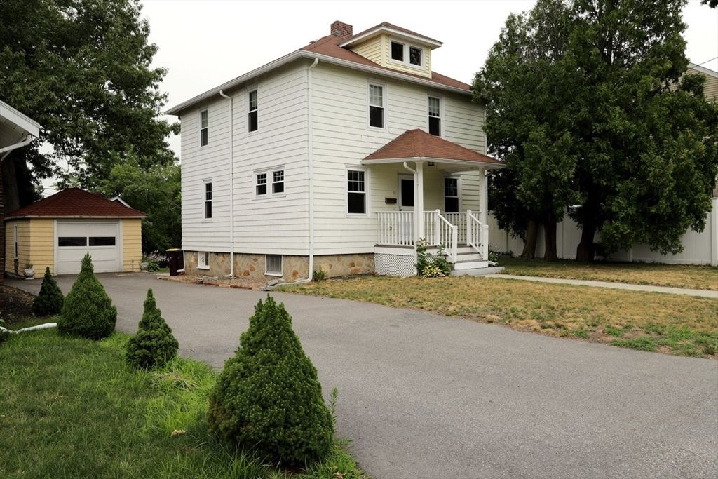 11 Elinor Rd, Weymouth, MA 02190