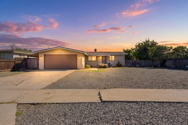 876 Cardoza, Tulare, CA 93274