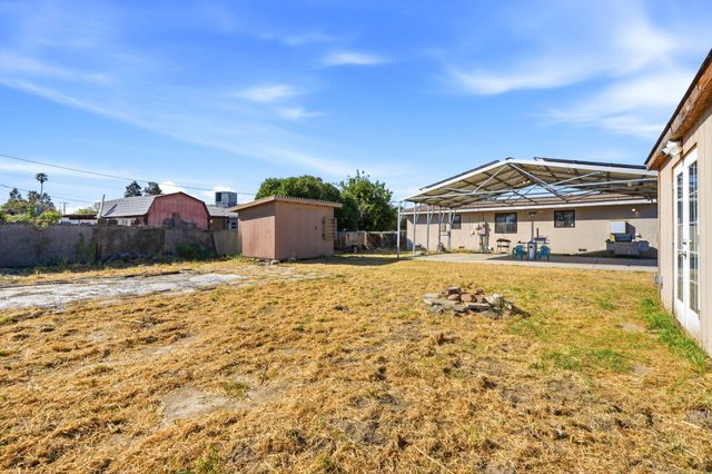 876 Cardoza, Tulare, CA 93274