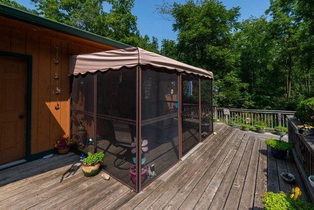 27130 89th Street, Salem, WI 53168