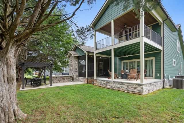 309 Campfire Ct, Winchester, TN 37398