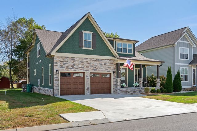 309 Campfire Ct, Winchester, TN 37398