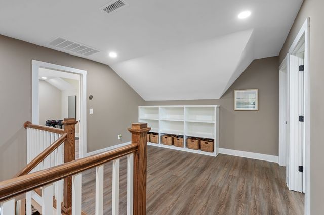 309 Campfire Ct, Winchester, TN 37398