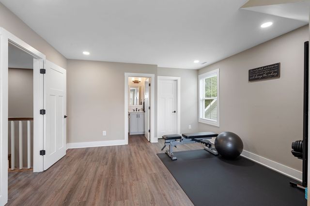 309 Campfire Ct, Winchester, TN 37398