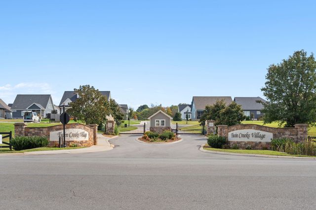 309 Campfire Ct, Winchester, TN 37398