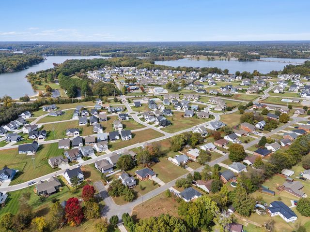 309 Campfire Ct, Winchester, TN 37398