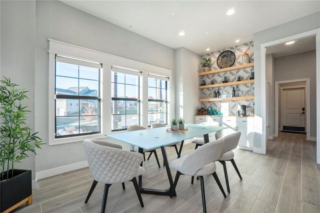 3238 SW Pergola Park Drive, Lee's Summit, MO 64081