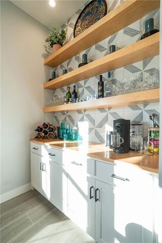 3238 SW Pergola Park Drive, Lee's Summit, MO 64081