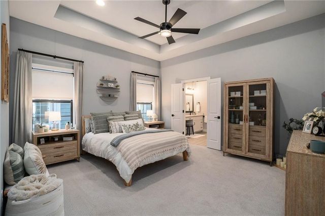 3238 SW Pergola Park Drive, Lee's Summit, MO 64081