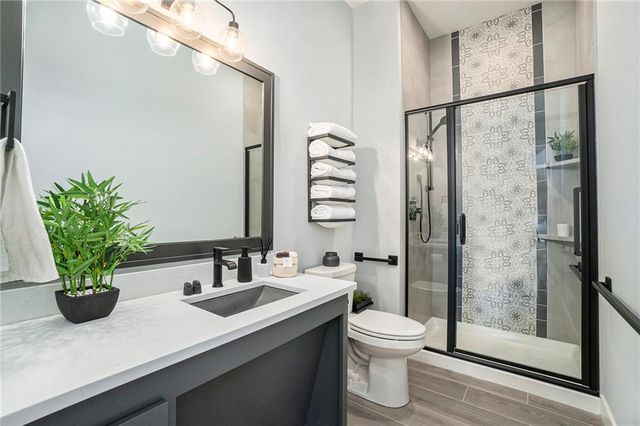 3238 SW Pergola Park Drive, Lee's Summit, MO 64081