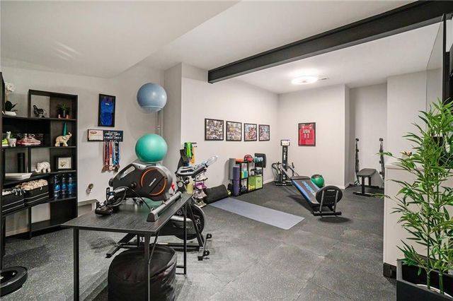 3238 SW Pergola Park Drive, Lee's Summit, MO 64081