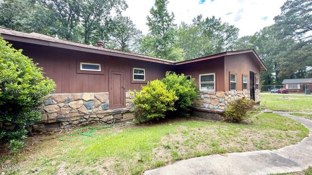 7014 Zepher Road, Fayetteville, NC 28311