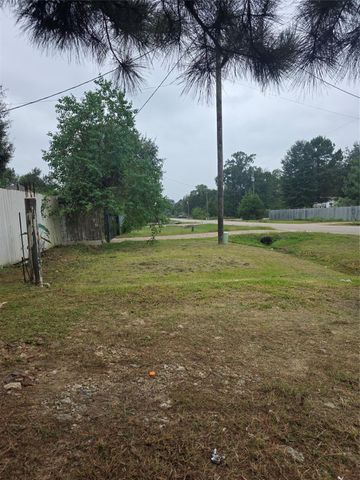 269 County Road 3416, Cleveland, TX 77327