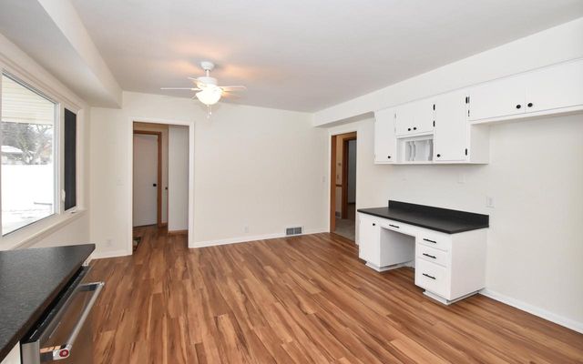 1625 W Leroy AVENUE, Milwaukee, WI 53221