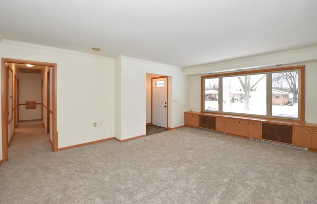 1625 W Leroy AVENUE, Milwaukee, WI 53221