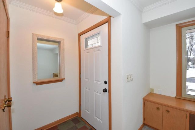 1625 W Leroy AVENUE, Milwaukee, WI 53221